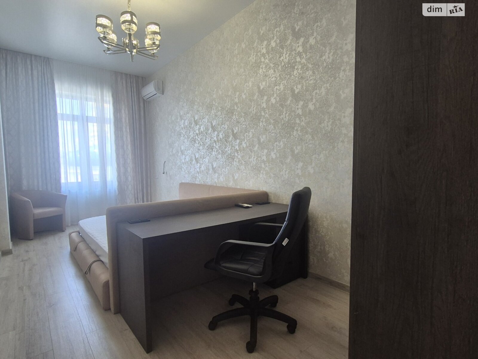 One-bedroom apartment in new building near Old Bazaar Square