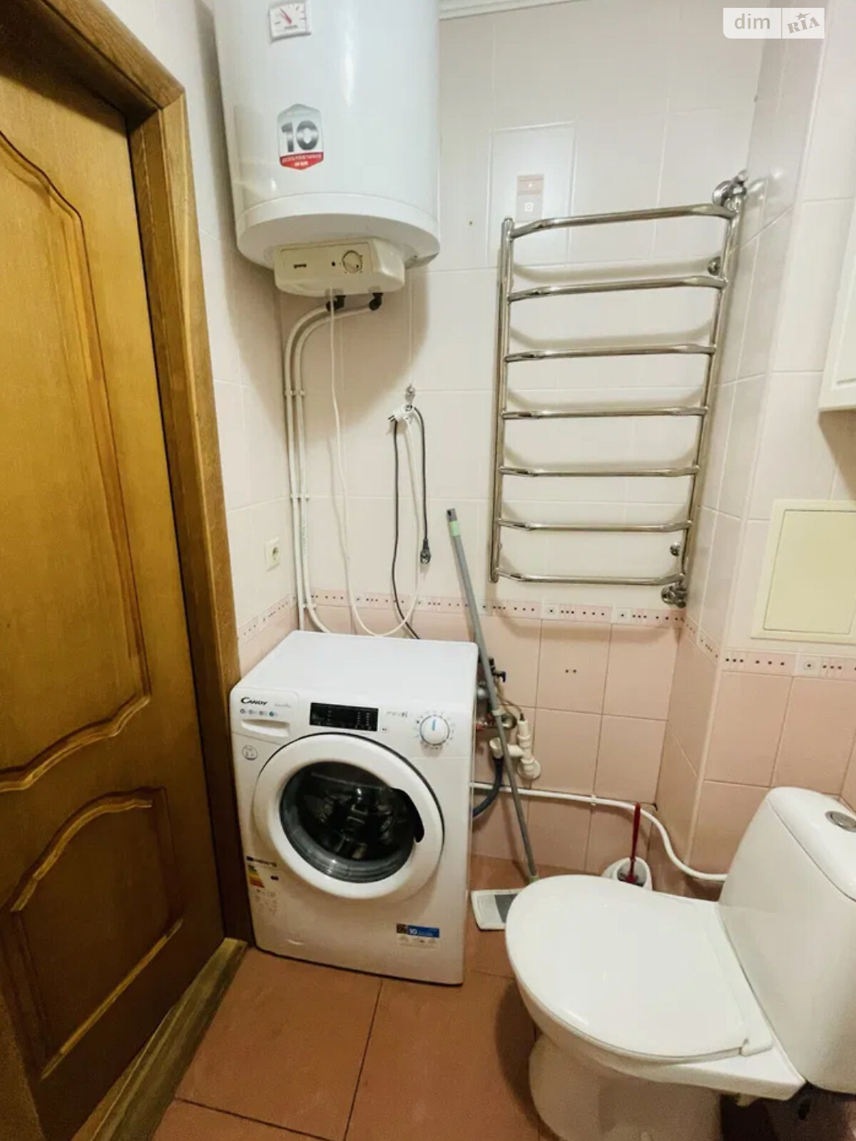 1-bedroom apartment near speed tram stop, furnished, with amenities