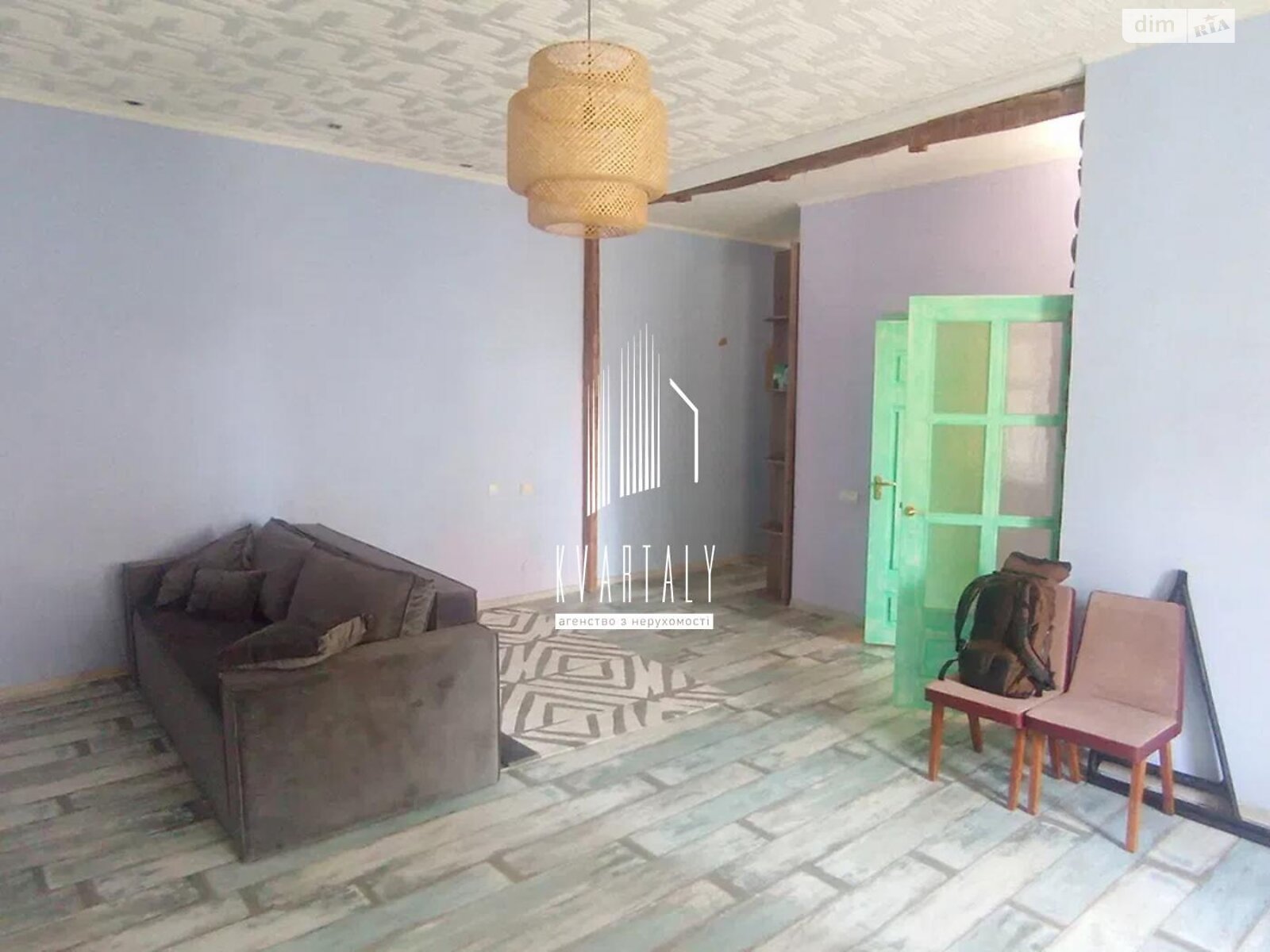 1-bedroom apartment on Saksahanskogo Street, well-equipped and centrally located