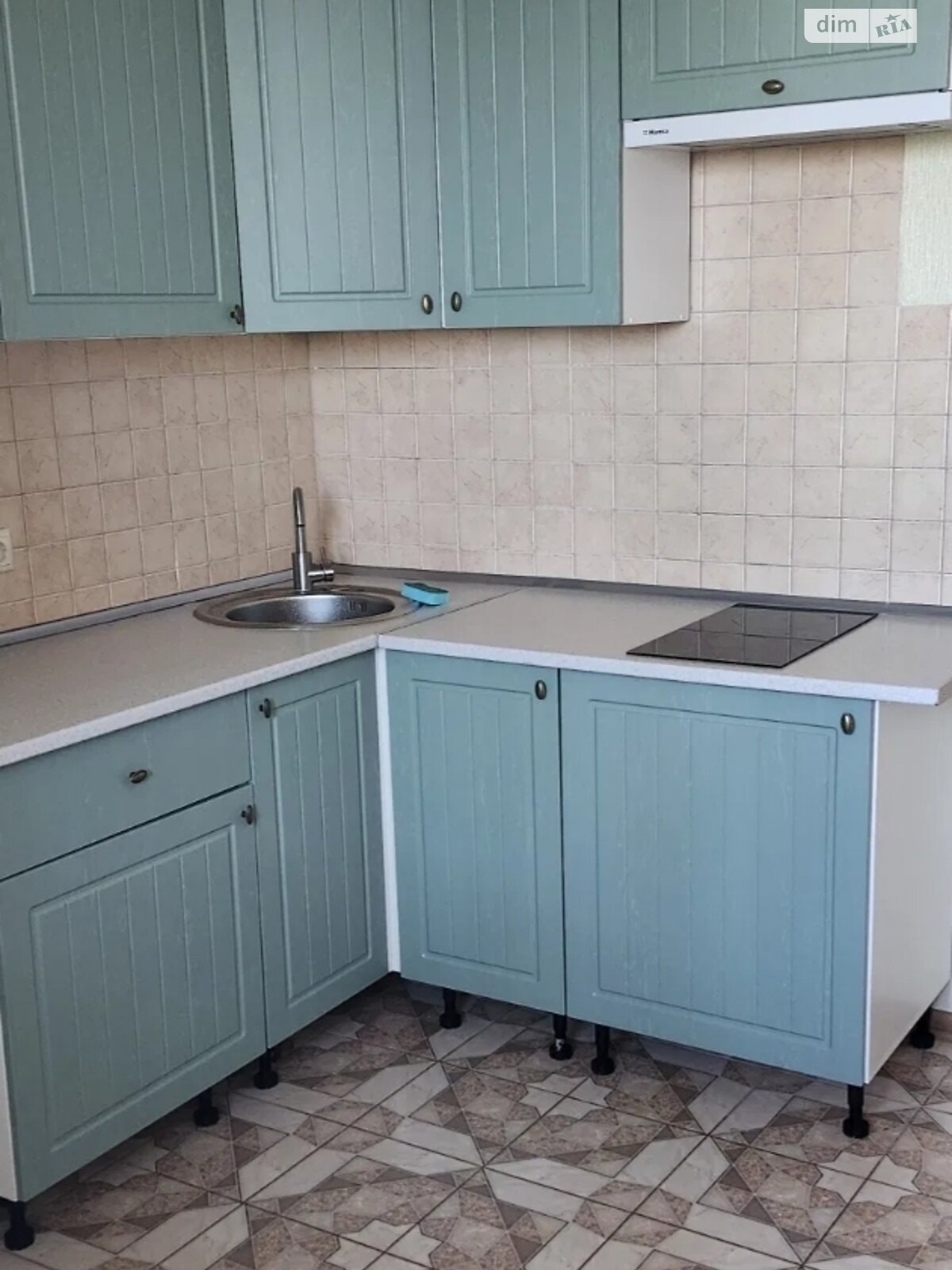 Spacious Sunny Apartment Near Dnipro Metro, Close to City Center