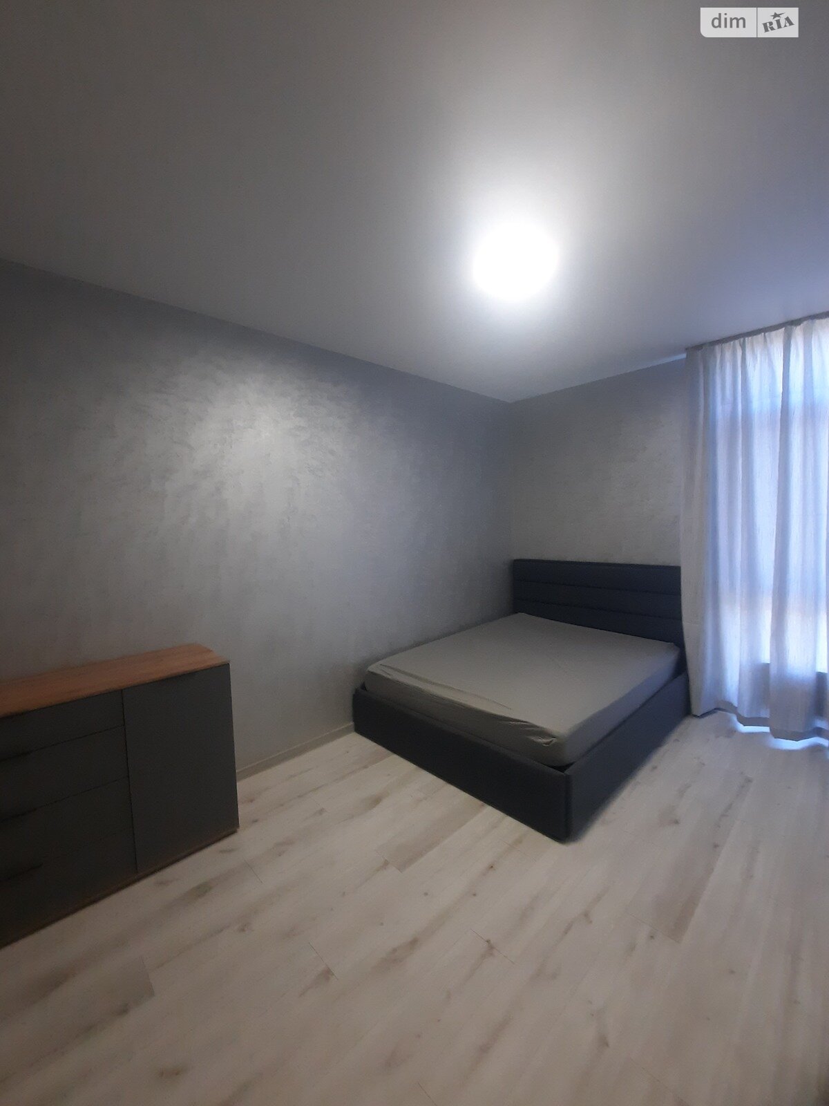 1-bedroom apartment in 60 Zhemchuzhina Complex near Krasnov Street