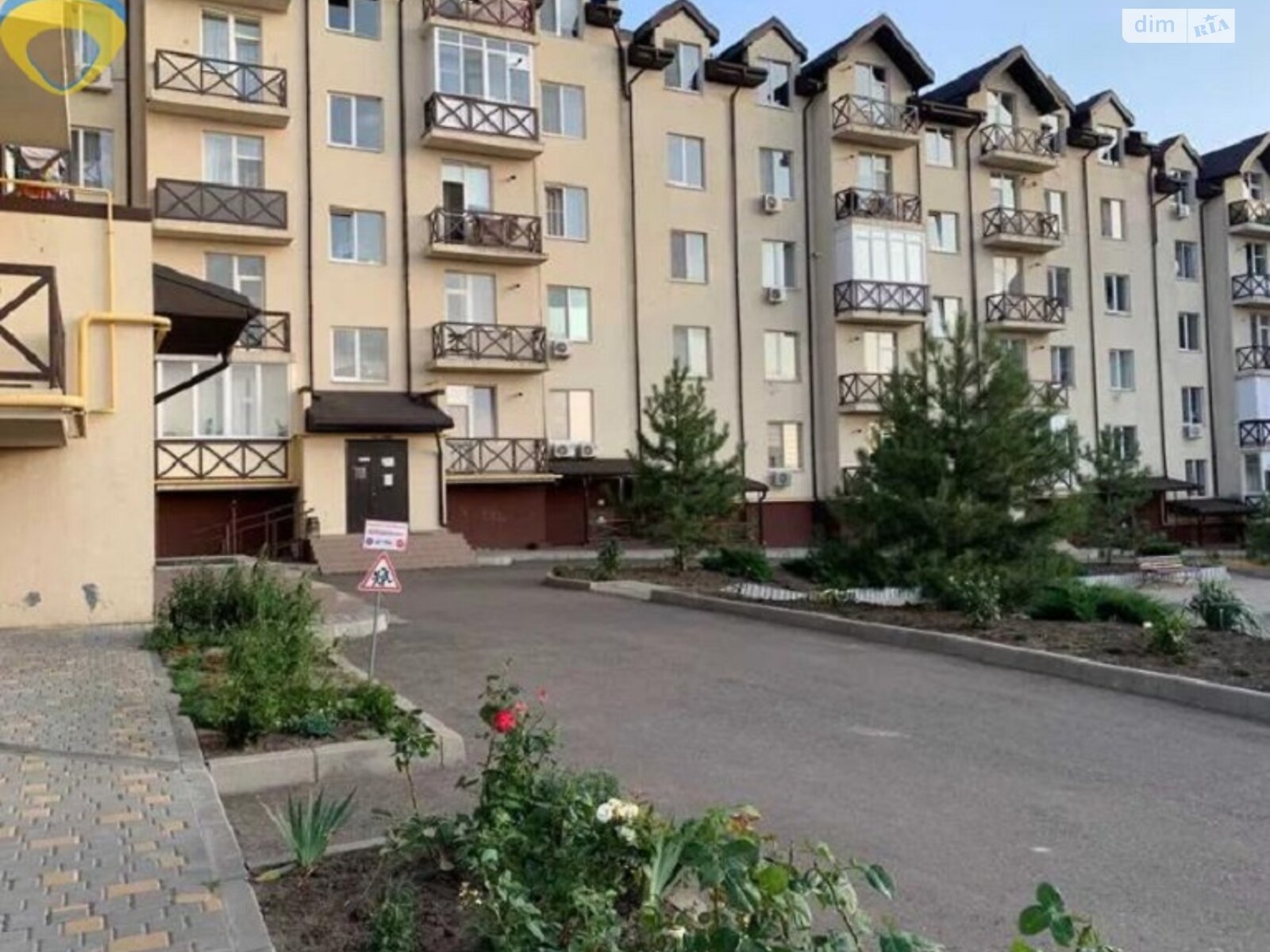 1-bedroom apartment in Austriyskyi Complex with gas heating and warm floors