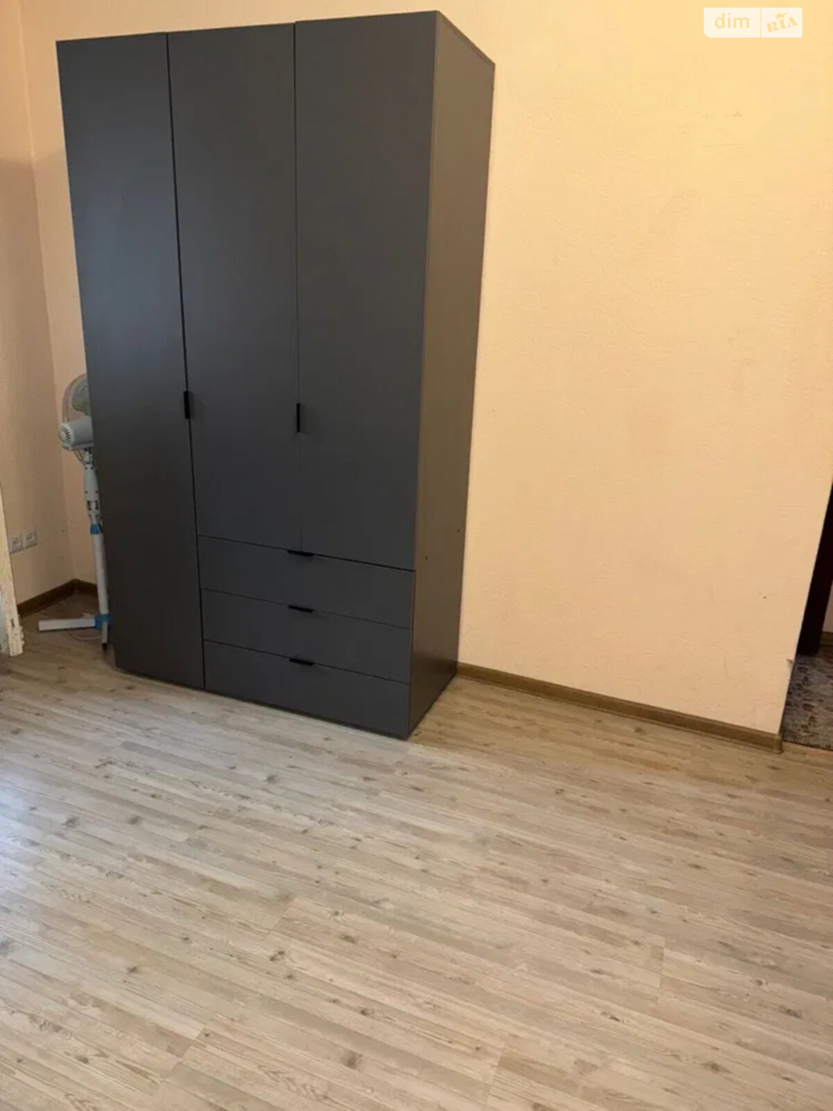 1-Room Apartment on Vadym Hetmana Street, Close to Shuljavska Metro