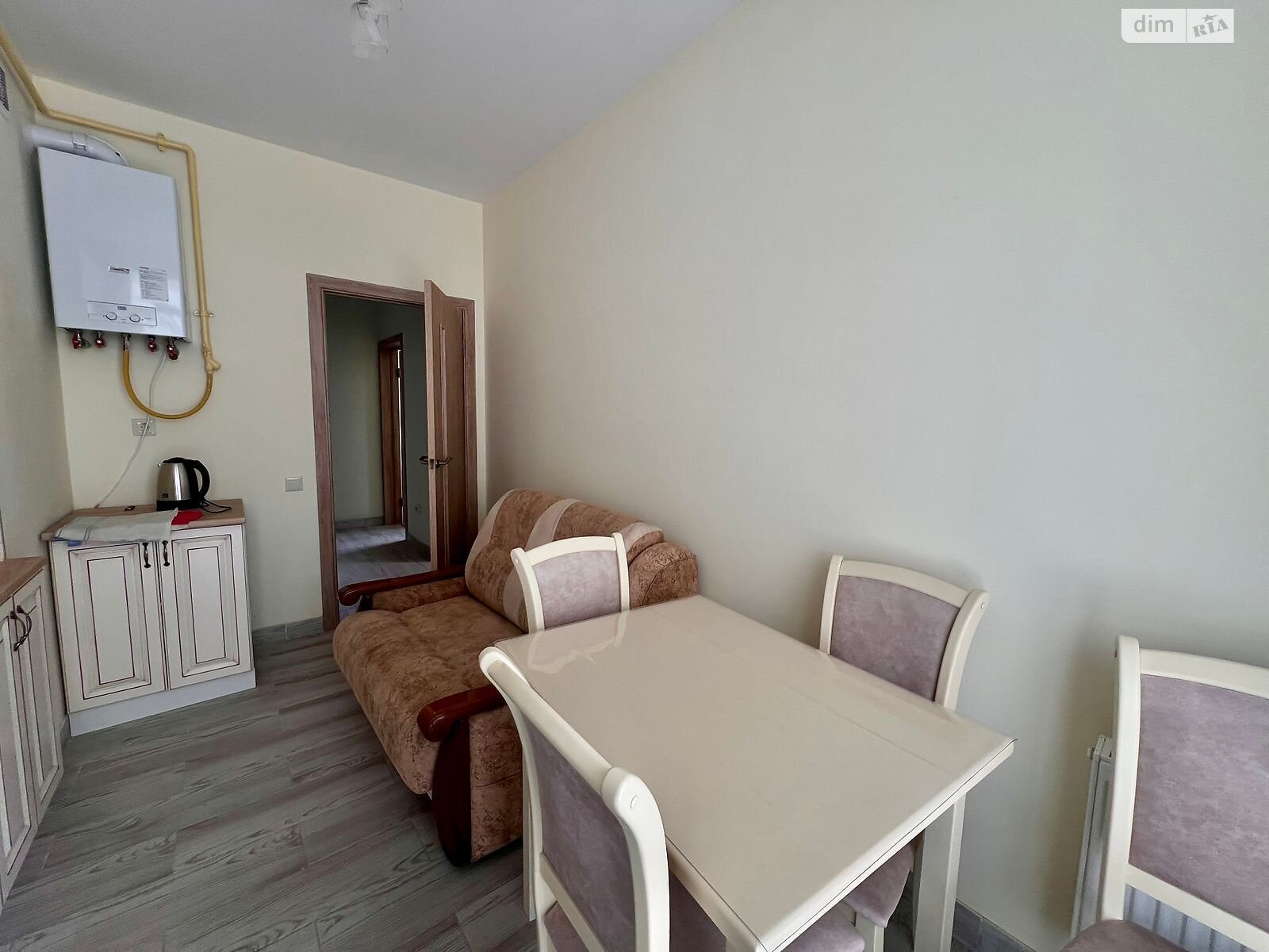 2-Room Apartment on Kruglaya Street with Fresh Renovation