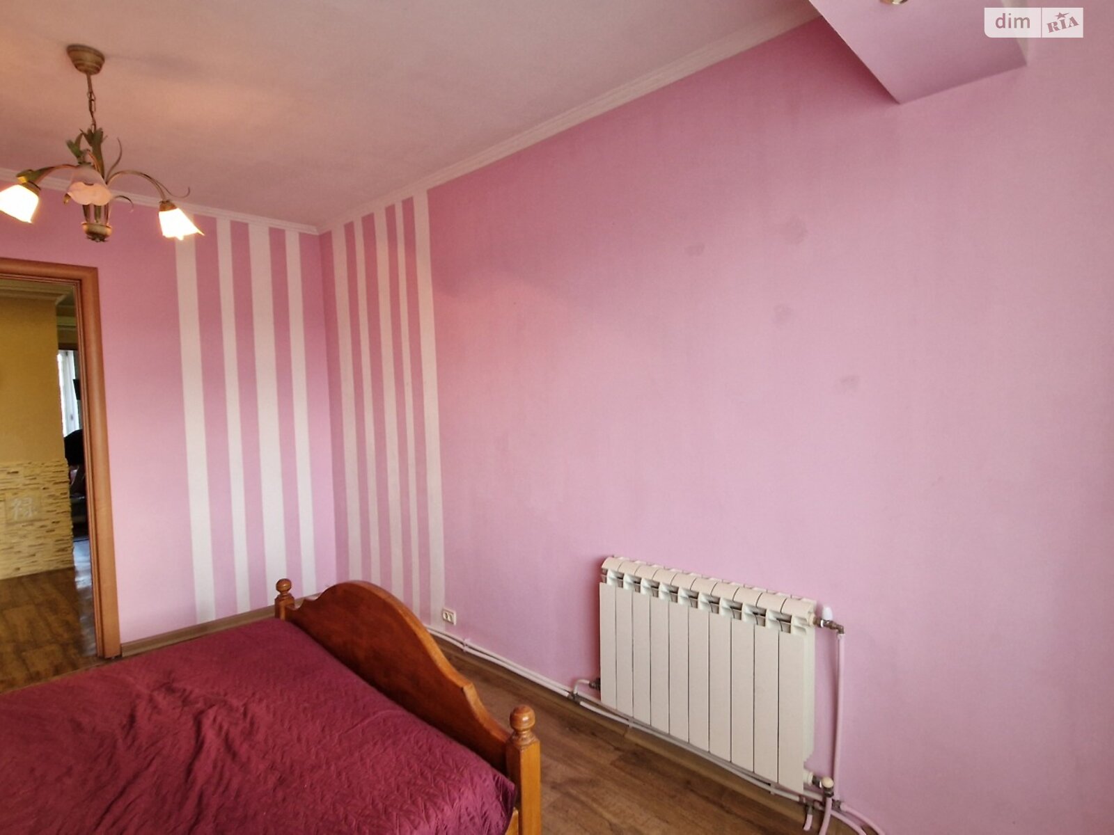 3-Room Apartment on Onokovskaya Street, 5th Floor