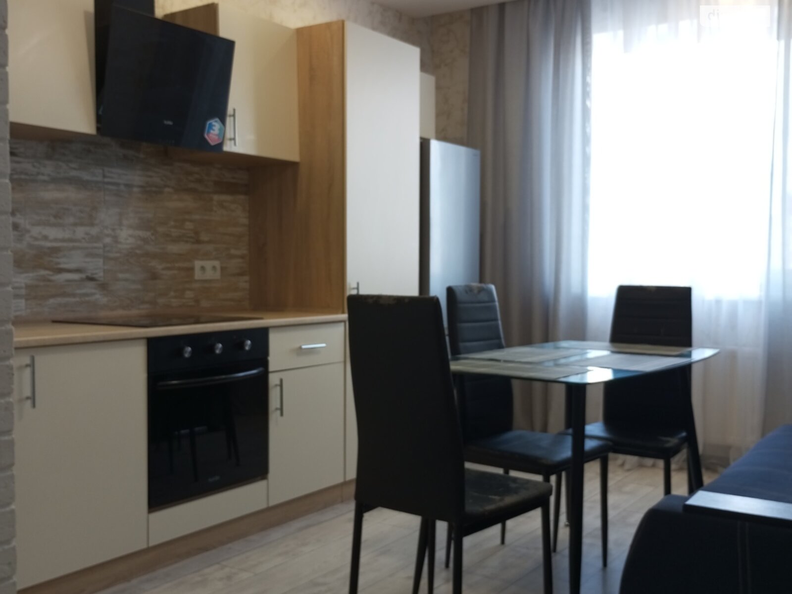 Compact Apartment with Modern Design and Convenient Layout