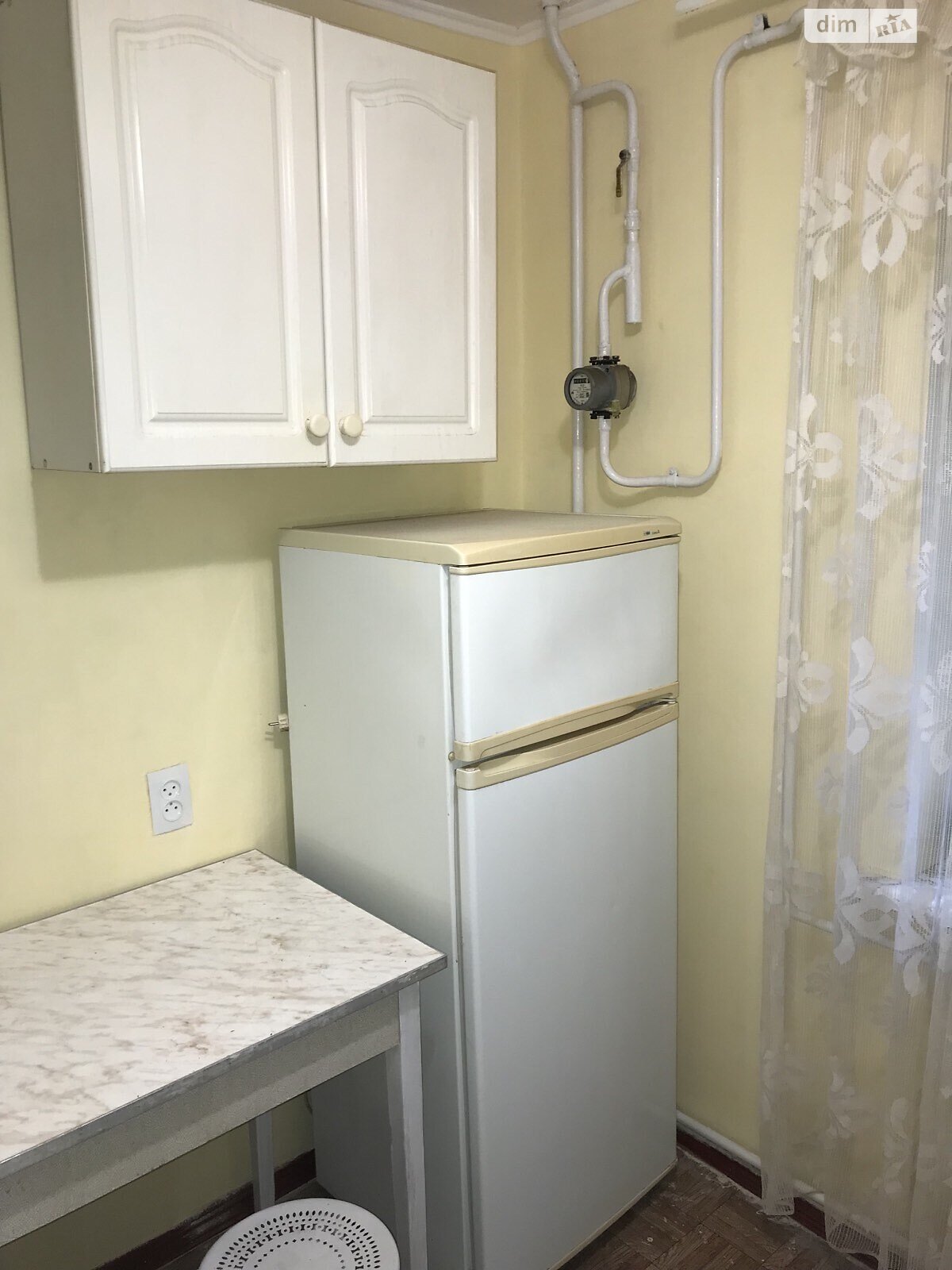 1-Room Apartment near Boryspilska Metro, Renovated