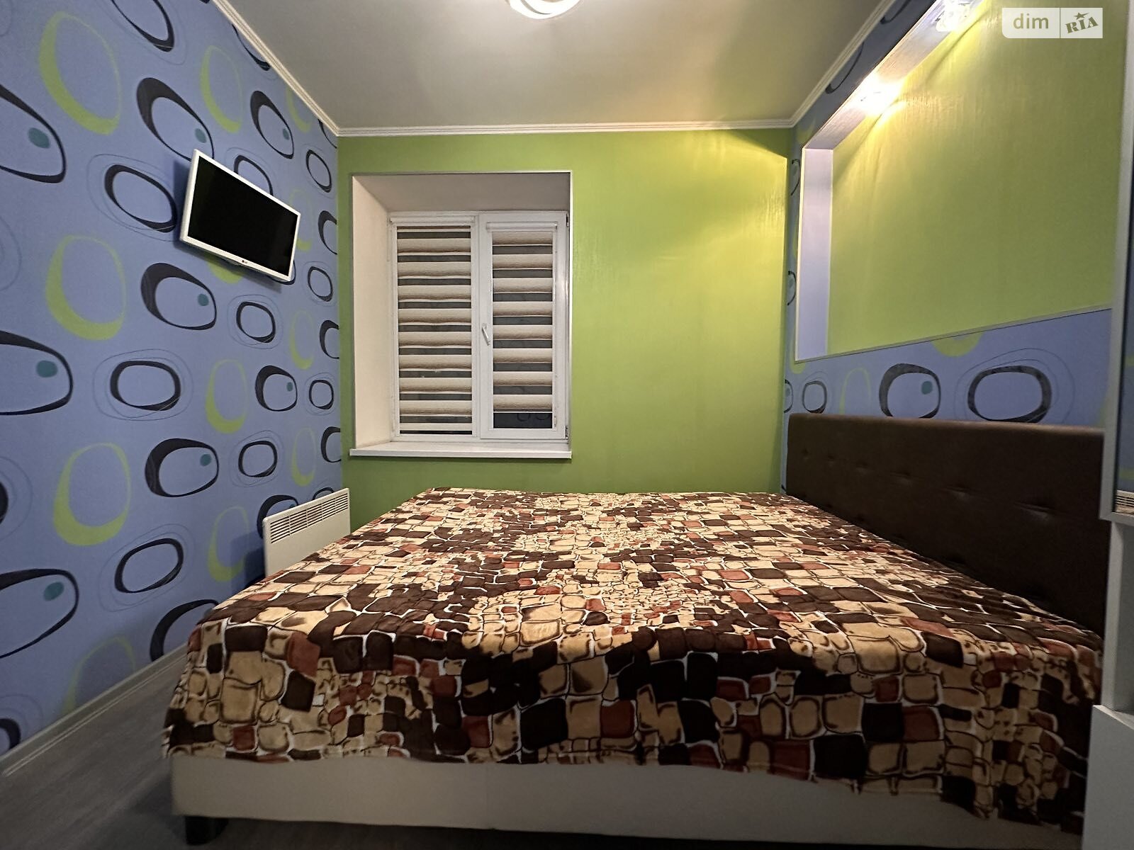 Two-room apartment in Dnipro, right bank, Alexander Pol Avenue