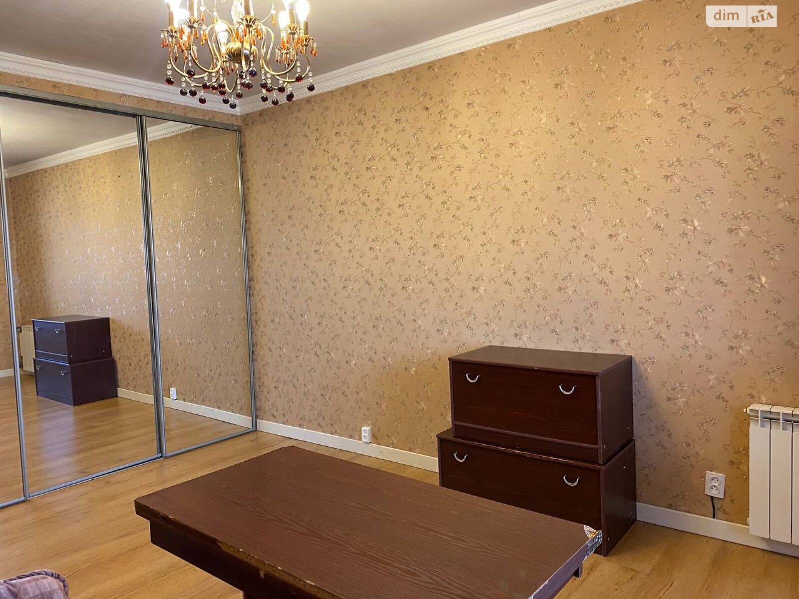 1-Bedroom Apartment near Oskorkky Metro, Poznyaki District