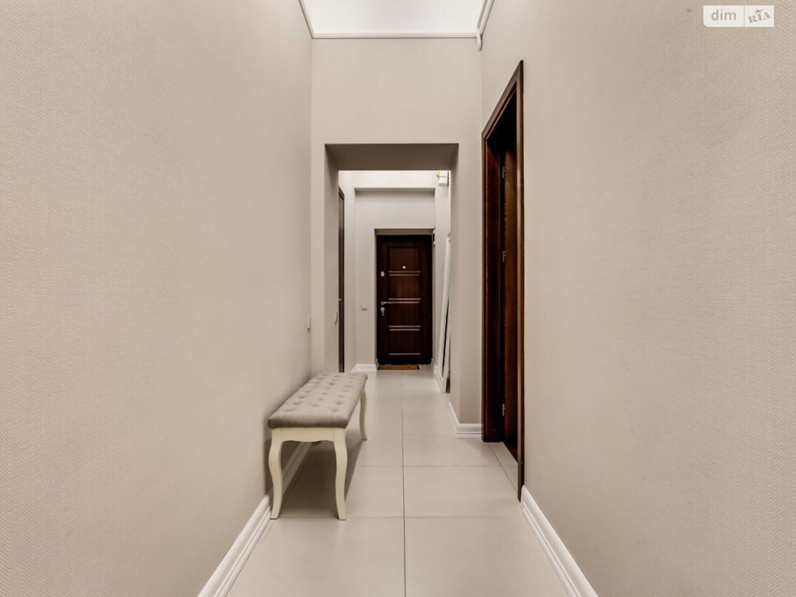 2-Room Apartment in City Center on Kurbasa Street