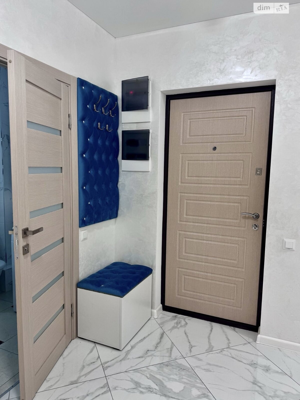 Spacious 2-Room Apartment with Designer Renovation in Secure Complex