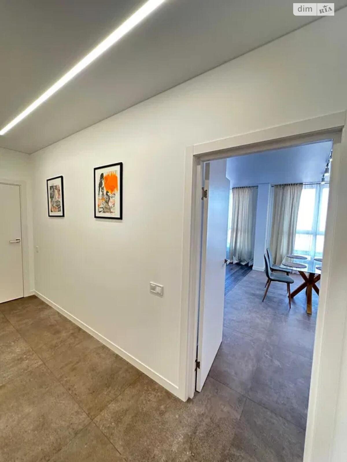 3-bedroom apartment in DOCK 32 residential complex with Dnieper view