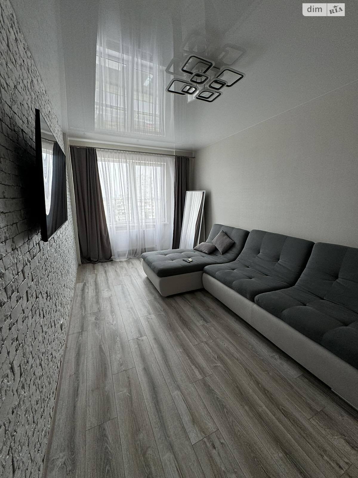 3-Room Apartment in New Building on Tairova with Quality Renovation