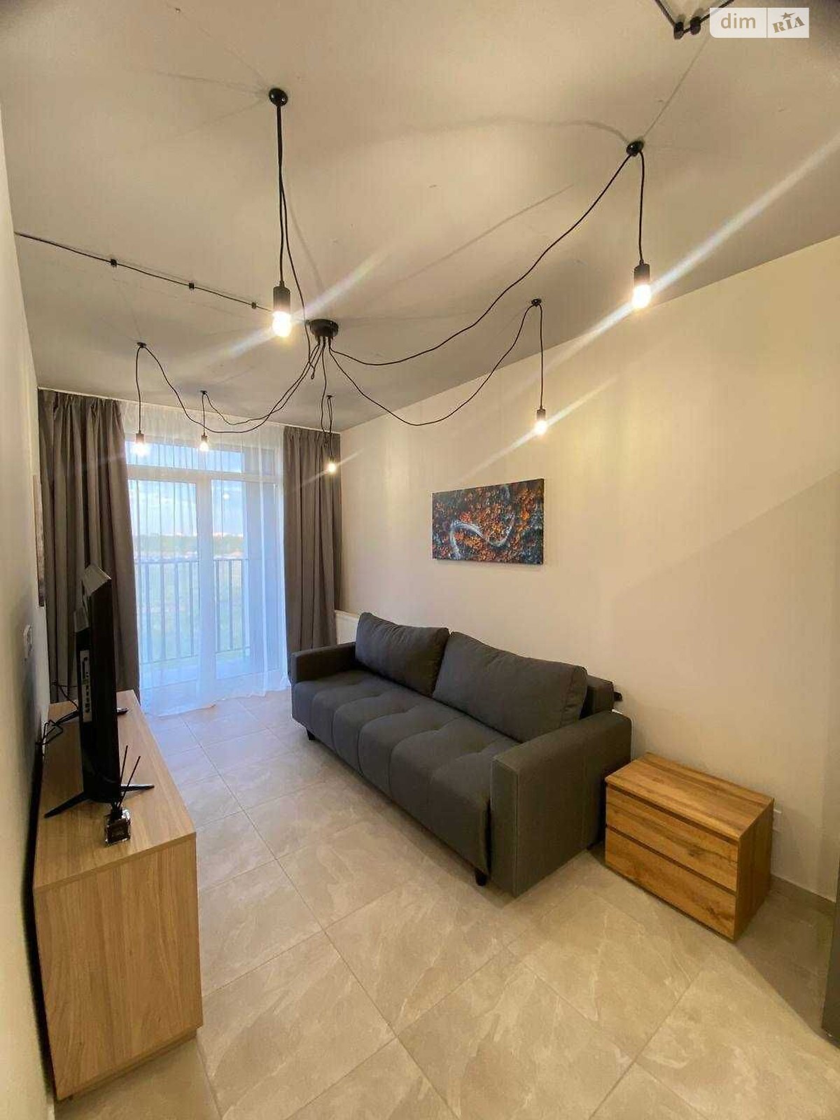 Spacious 1-bedroom apartment with designer renovation and new furniture