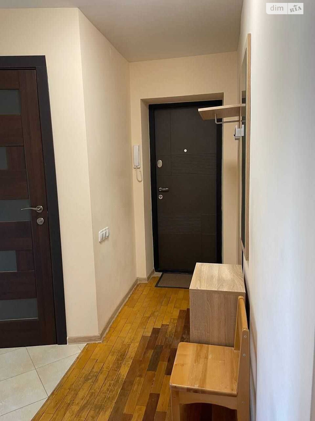 2-Room Apartment on Stryiska Street with Comfortable Design