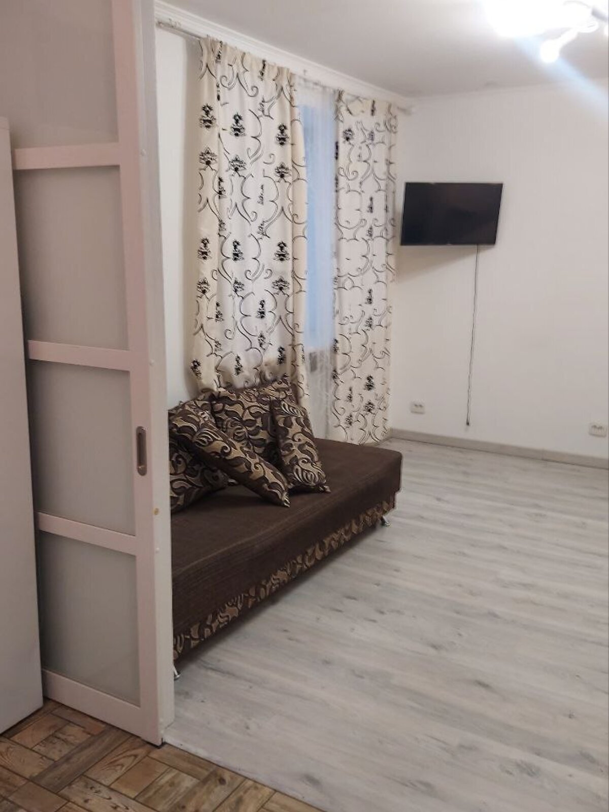 Spacious 1-bedroom apartment in Daffy district with parking