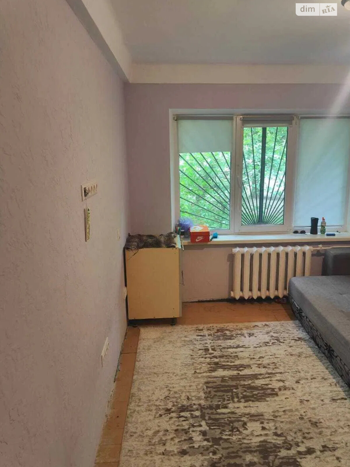 2-Room Apartment in Solomenskyi District, Kyiv