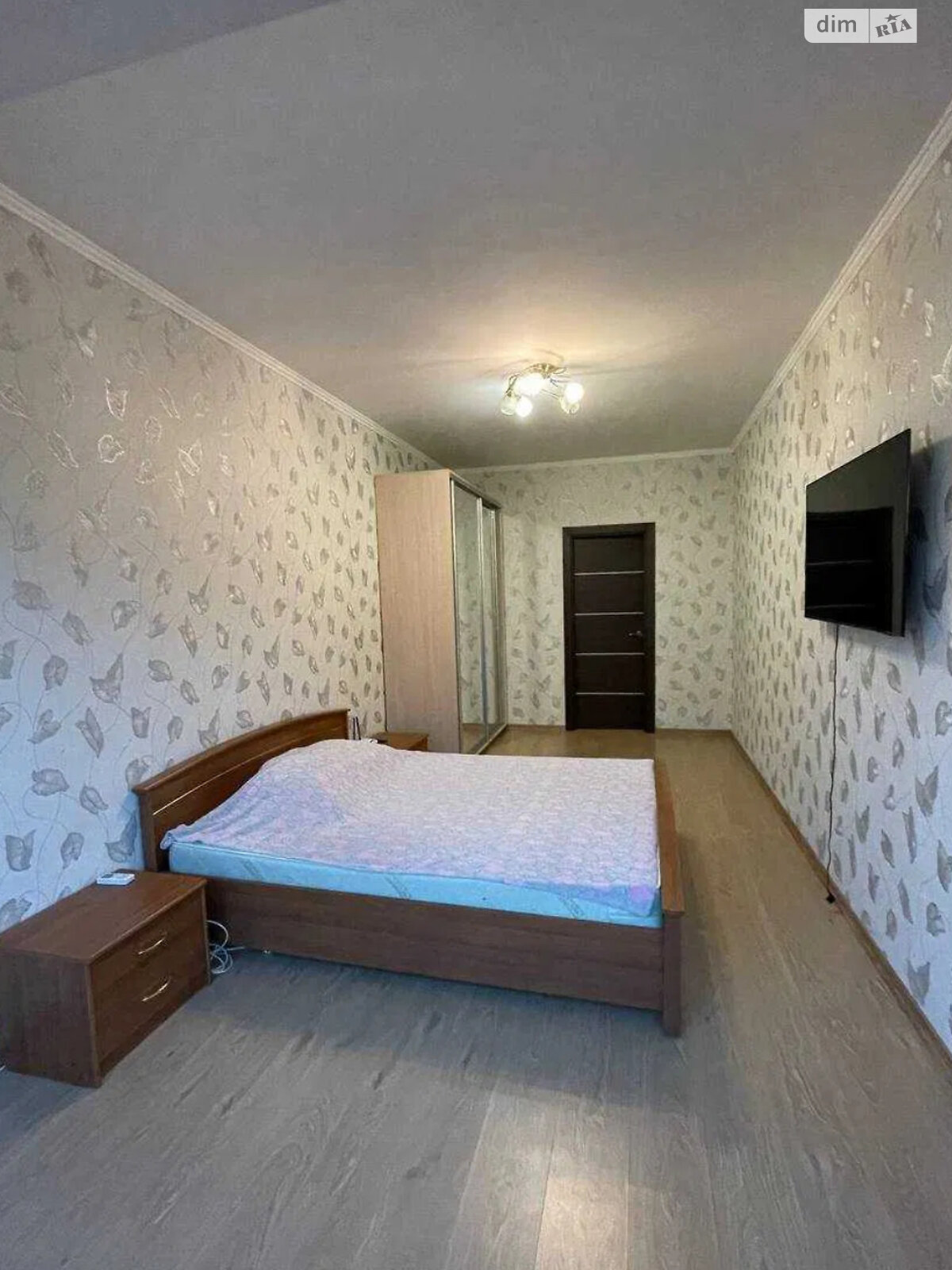 Spacious One-Bedroom Apartment in Pražský Complex