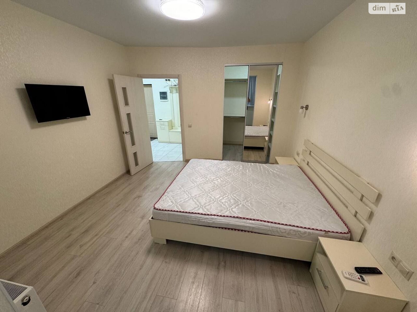 1-Bedroom Apartment in Happy Complex near Zaporizhzhia Highway