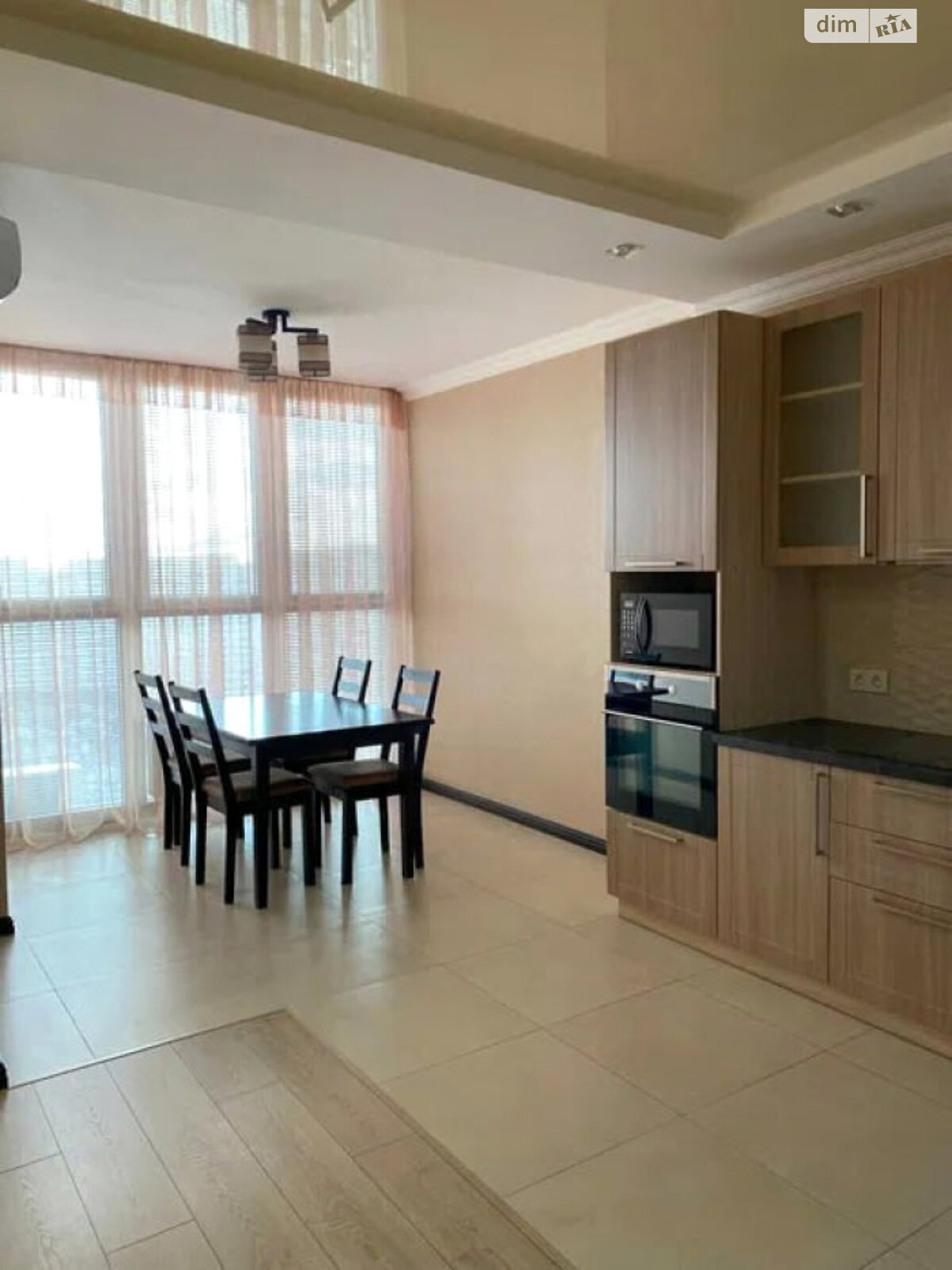 1-Room Apartment with Modern Amenities and Designer Interior