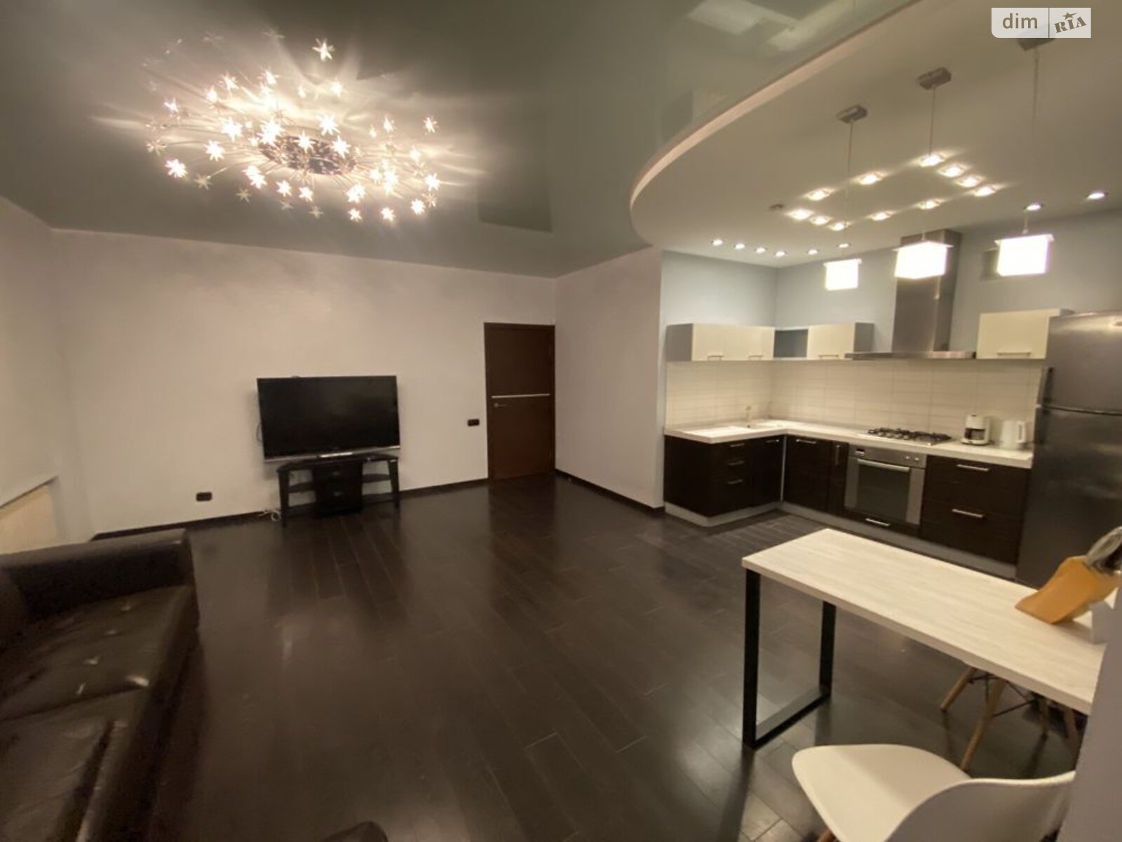 Spacious 2-room apartment near Uralskaya/Rabochaya, 70m2, new building