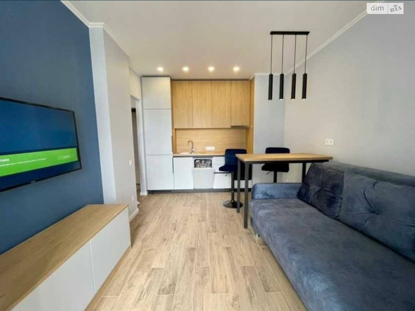 Modern Compact Studio Apartment with Designer Renovation