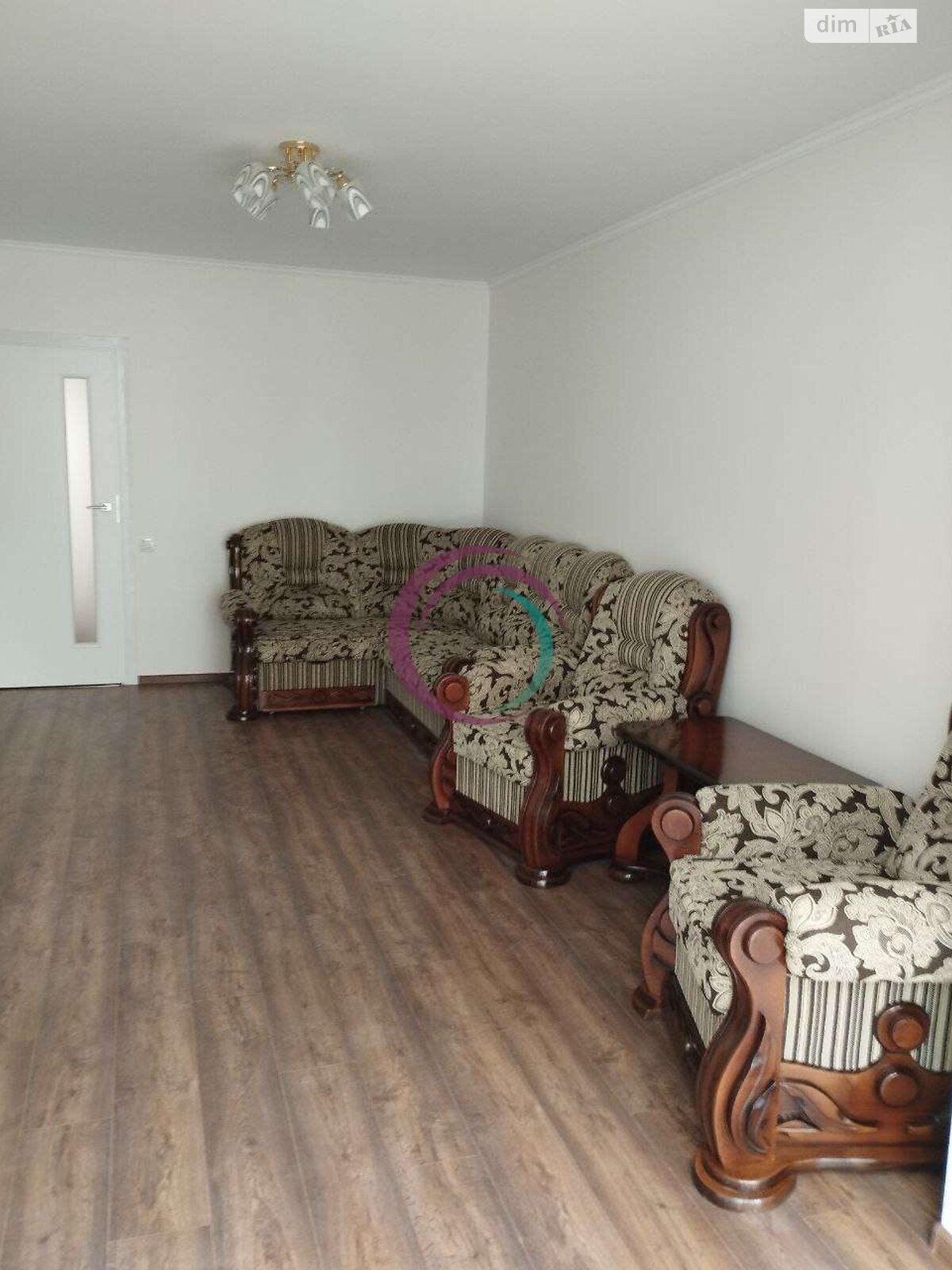 2-Room Apartment on Tselevycha Street, Spacious and Modern