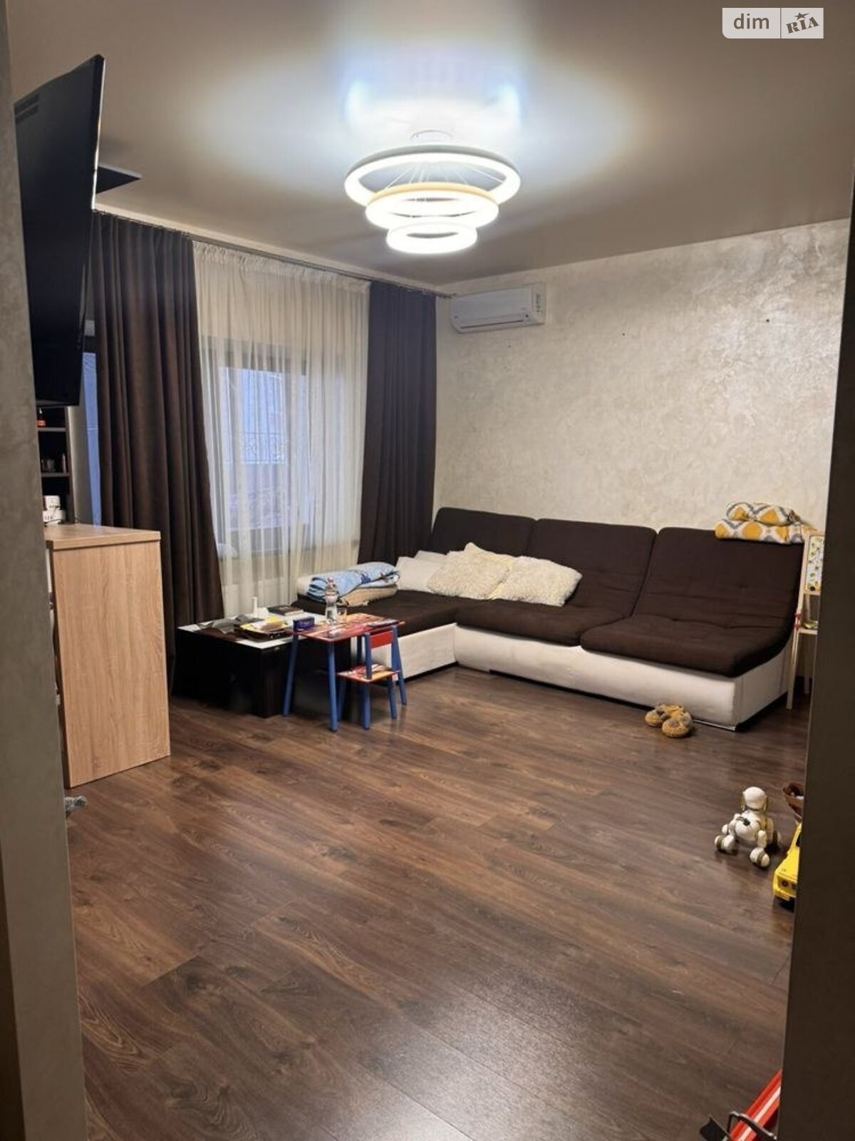 2-bedroom apartment in city center, 5th floor of 10-story building