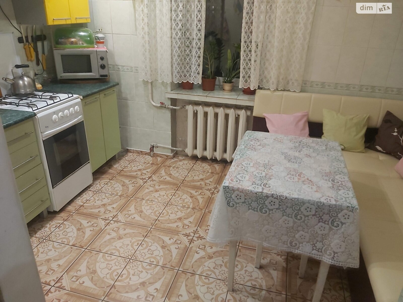 1-кімнатна квартира в районі 'Мрія', з повним меблюванням, поруч із транспортом