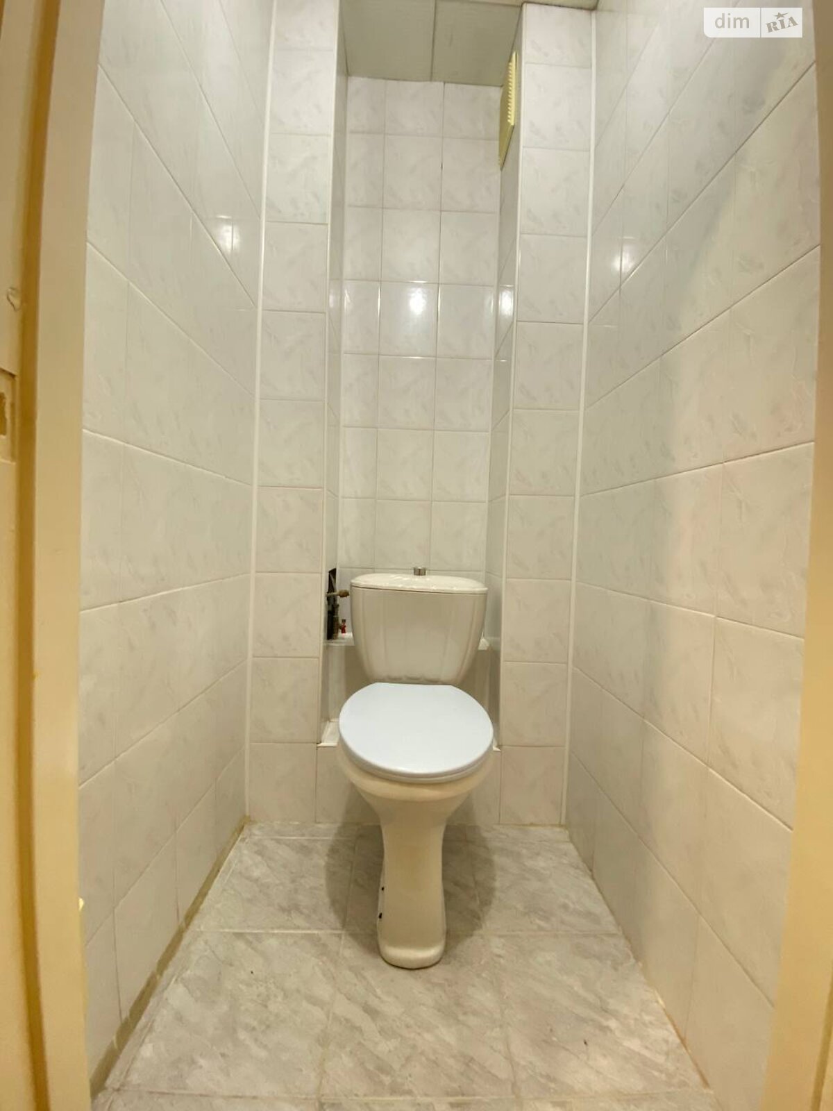 1-Bedroom Apartment near Oskorkky Metro, Poznyaki District