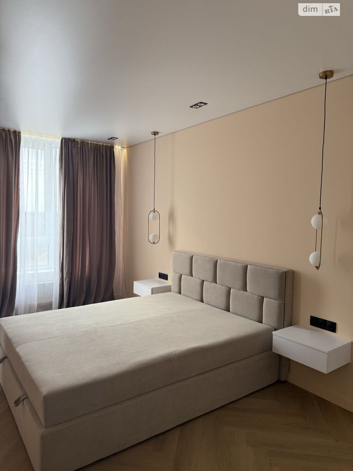 Designer Renovated Apartment with Modern Amenities