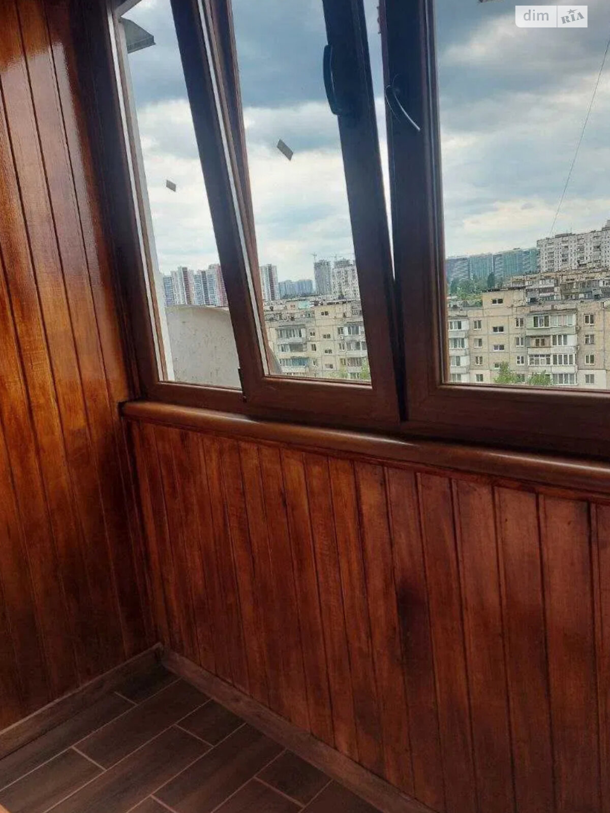1-Bedroom Apartment on Berezniakovska Street