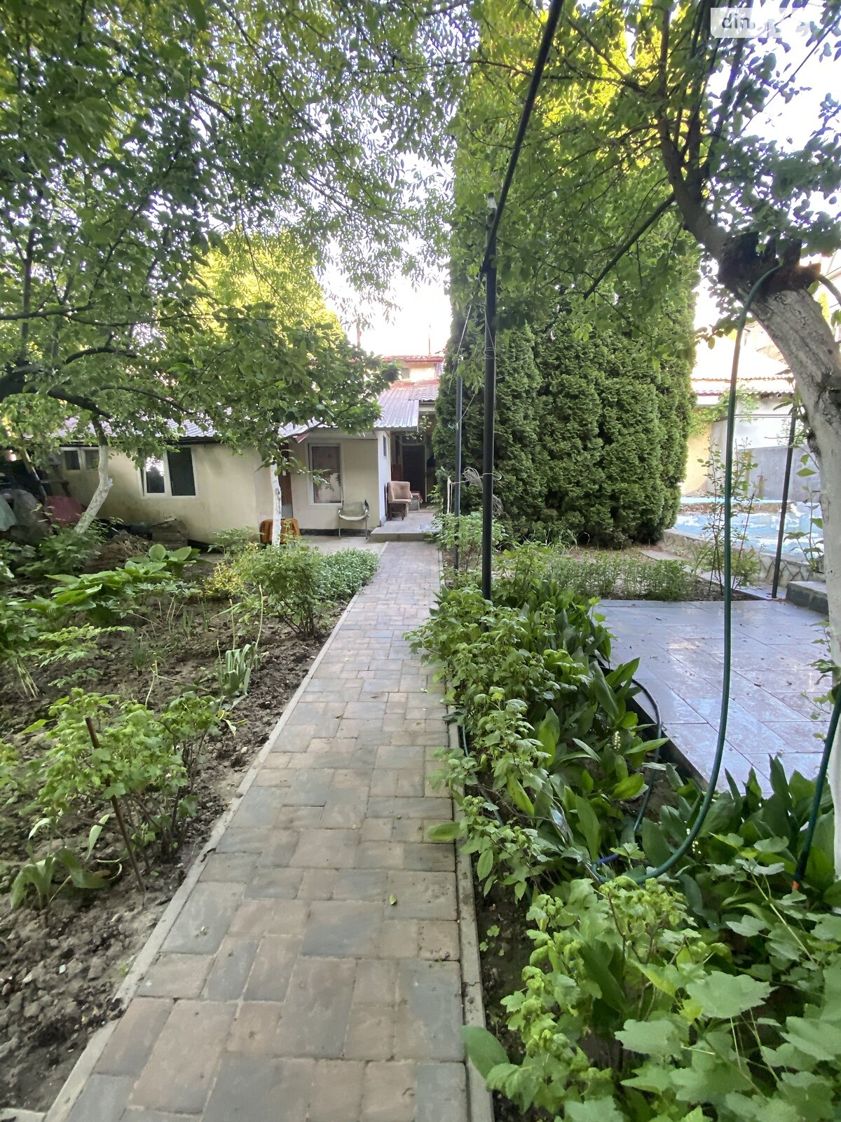 Long-term rental of a 1-room apartment on Stepan Bandera St. 33A
