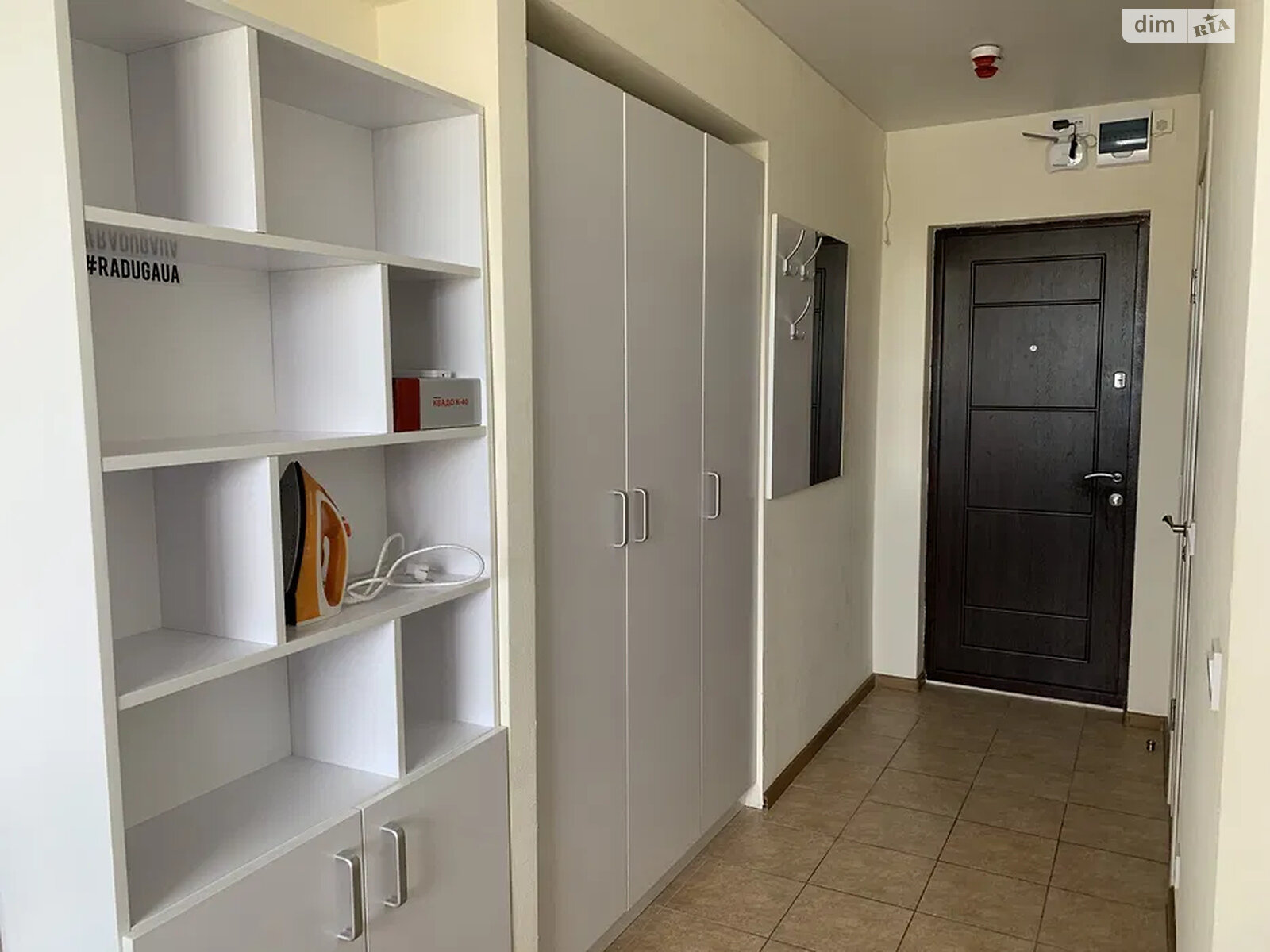 1-Bedroom Apartment on Mashynobudivna Street with Modern Renovation