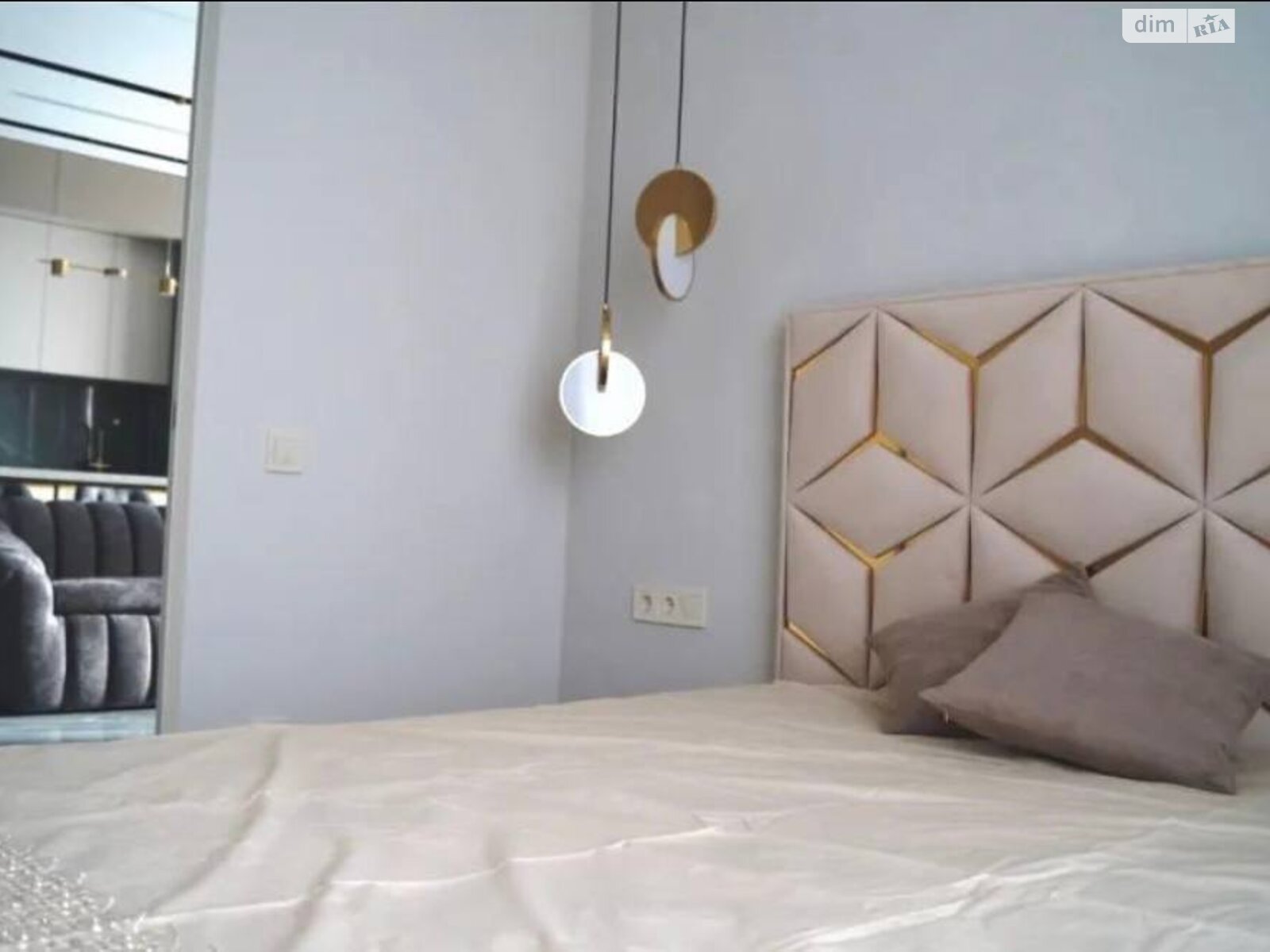 3-Room Business Class Apartment in Geneva Complex