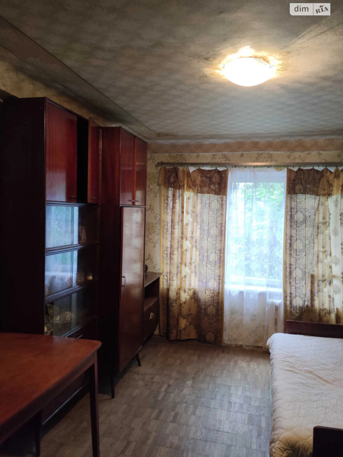 3-Room Apartment near Beresteiska and Dorohozhychi Metro Stations