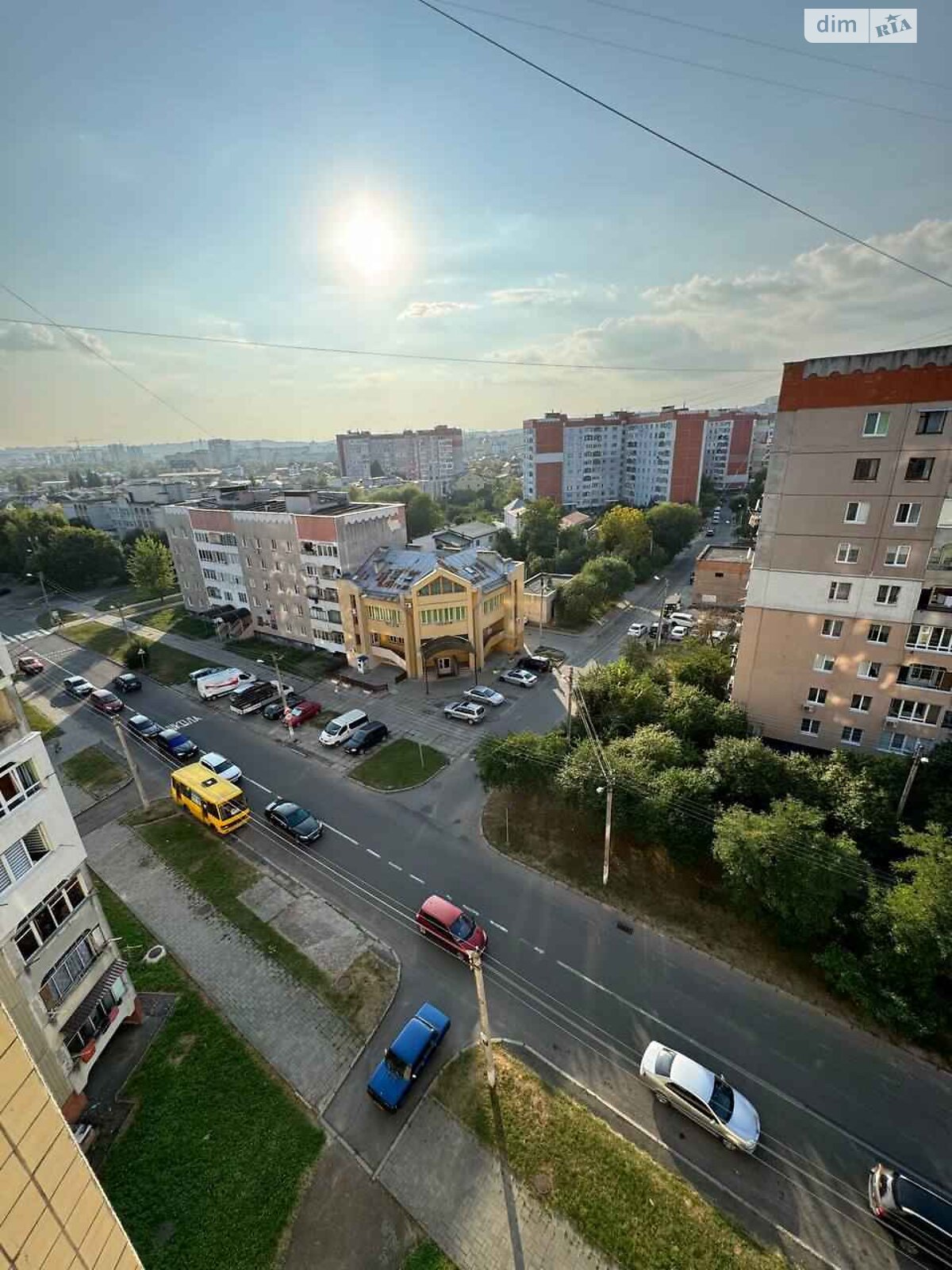 Bright and cozy 1-room apartment in a quiet Lviv district