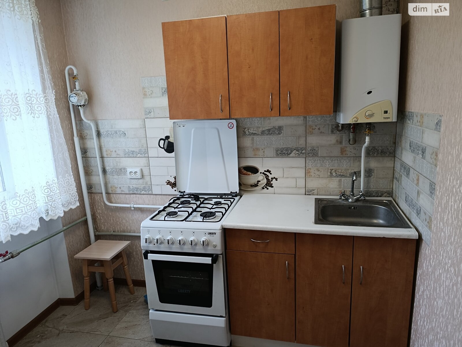 Renovated apartment in prestigious district, suitable for working girl or couple