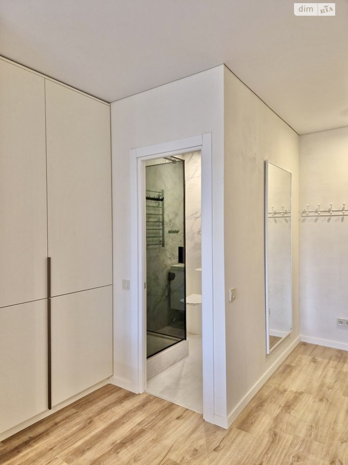 2-Room Apartment in Krashchyi Dim Complex, 12th Floor