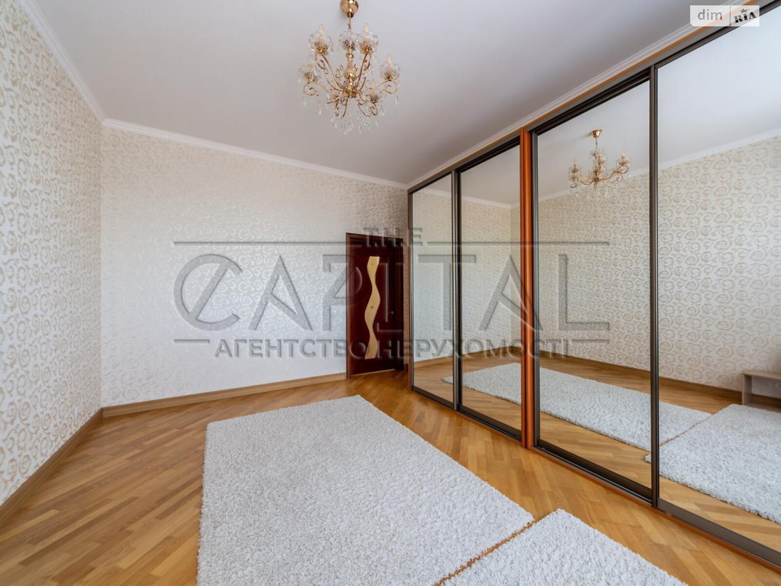 Spacious 3-bedroom apartment on Vladimir Ivasyuk Avenue