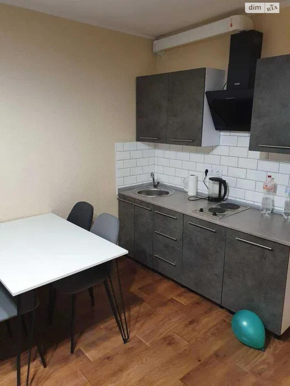 Spacious 1-bedroom apartment with large loggia in Baltiyskiy Lane
