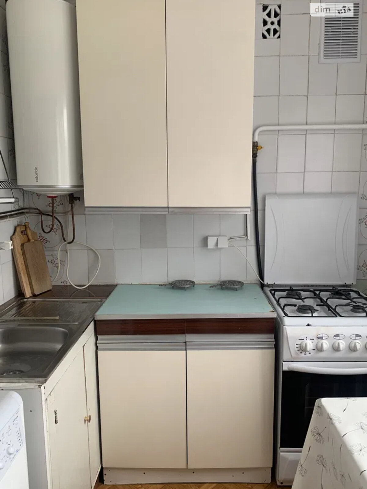 2-Room Apartment with Cosmetic Repair near Darnitsa Metro