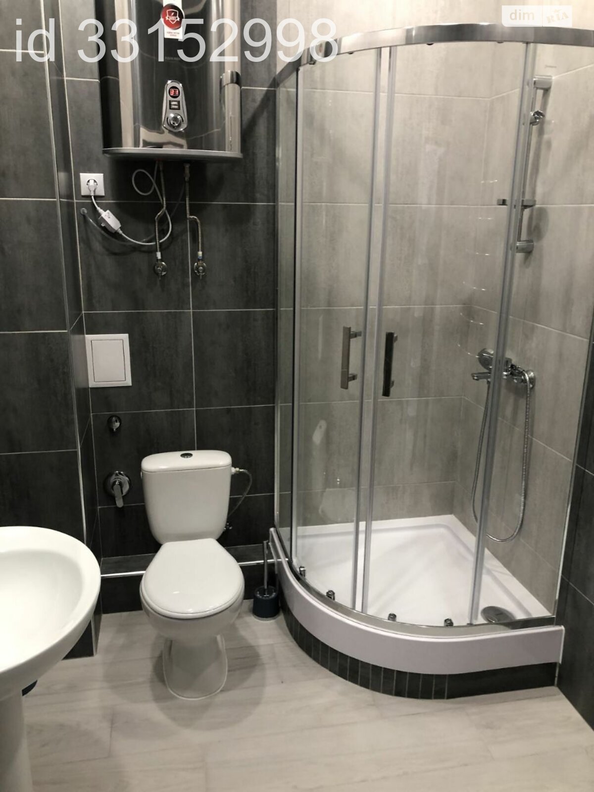 1-Bedroom Apartment in Mandarin Complex, Voloshkova Street