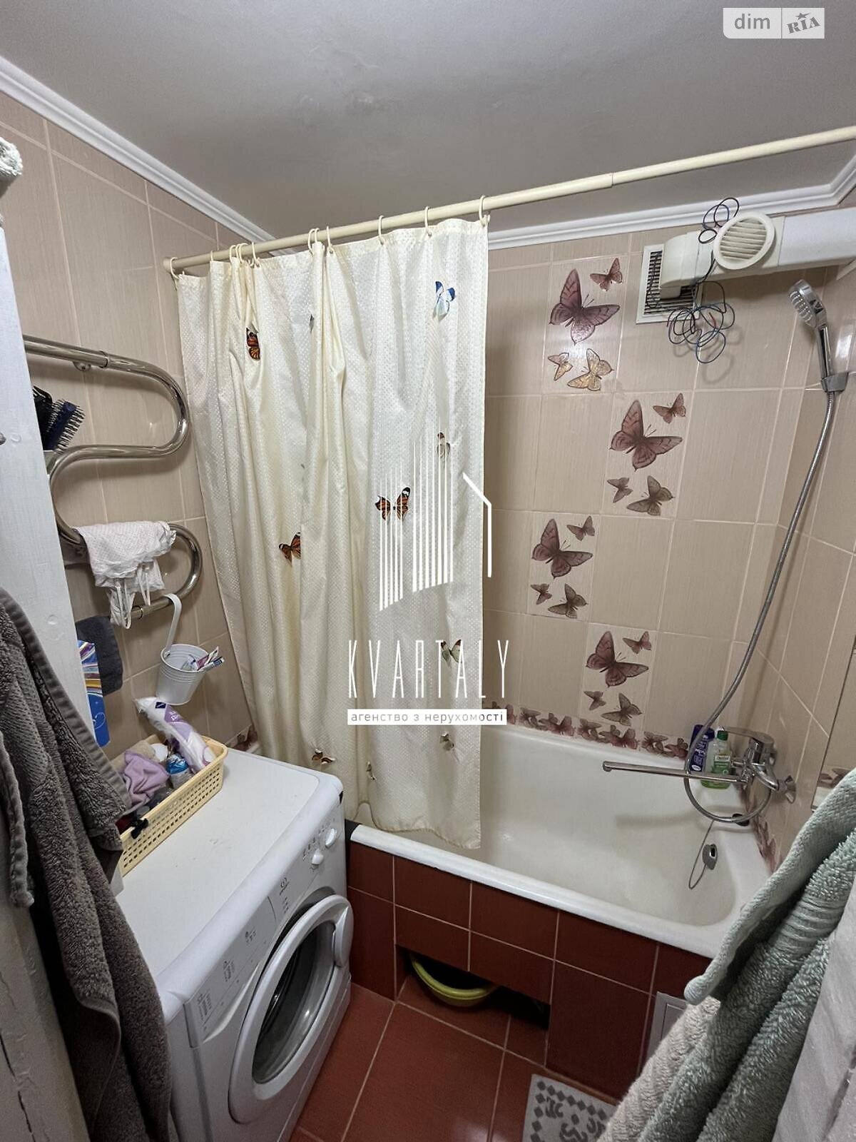 Spacious 1-Bedroom Apartment with Good Renovation near Amenities