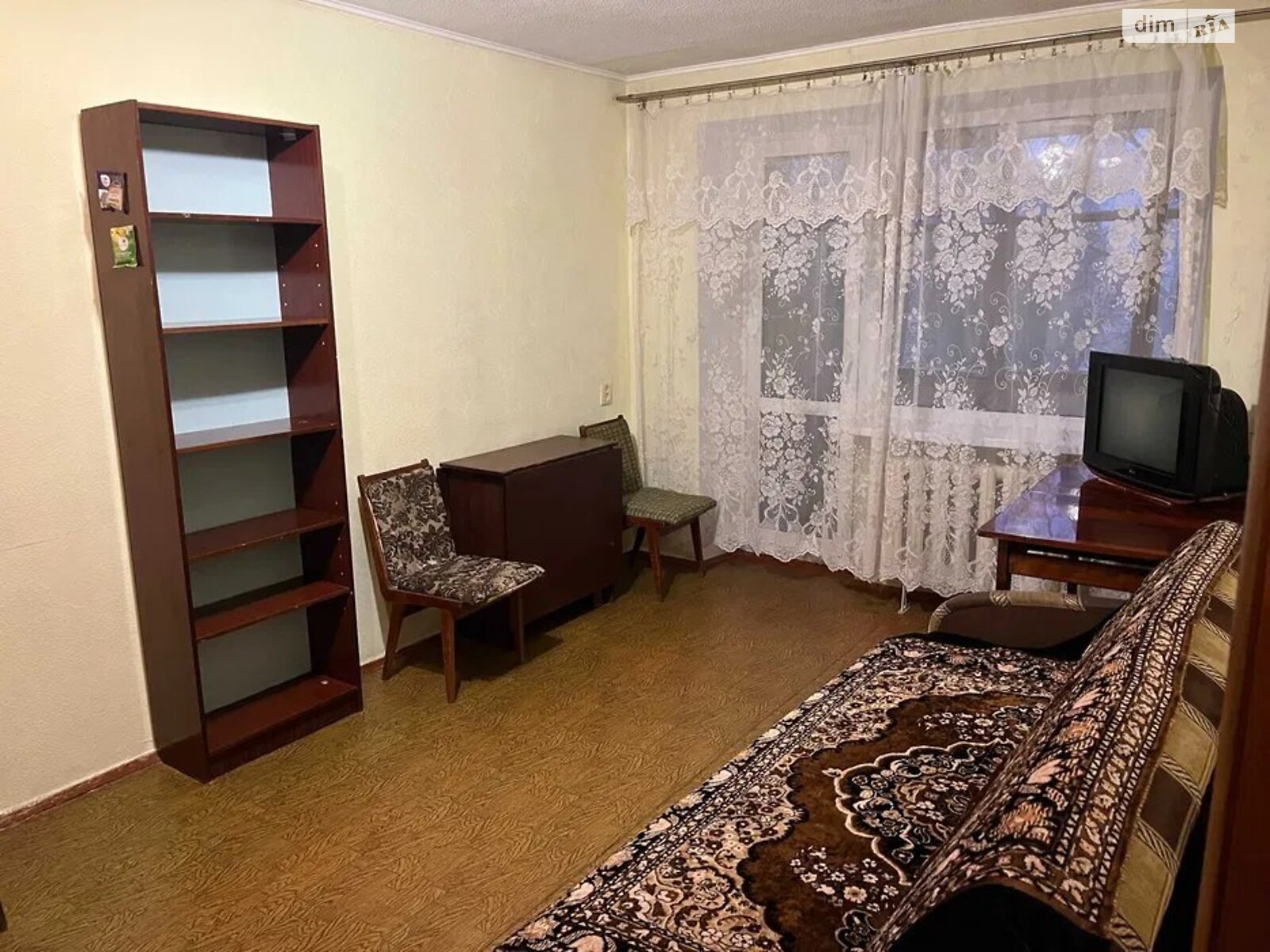 1-room apartment near Human complex, pet-friendly