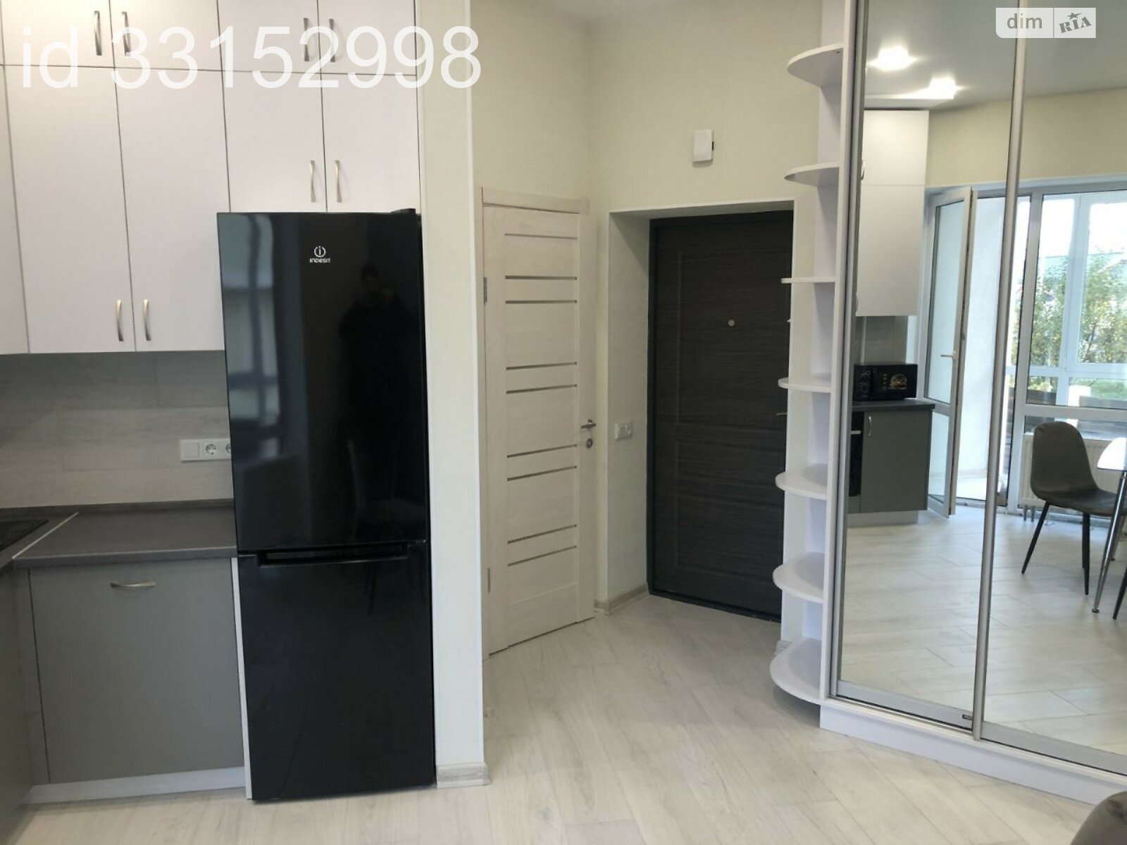 1-Bedroom Apartment in Mandarin Complex, Voloshkova Street