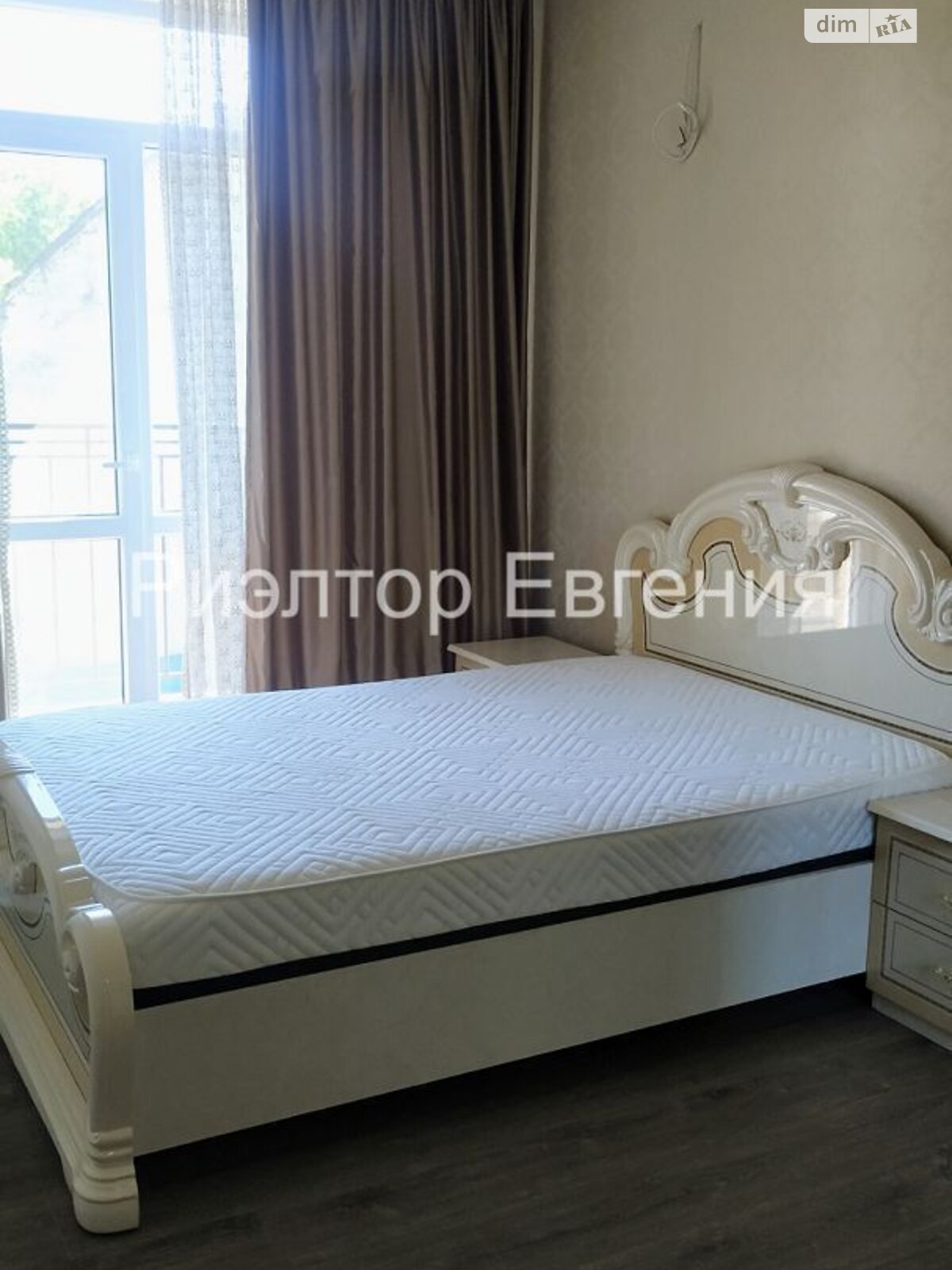 Center Studio with Kitchen and Bedroom, 40 sq m, Fully Equipped
