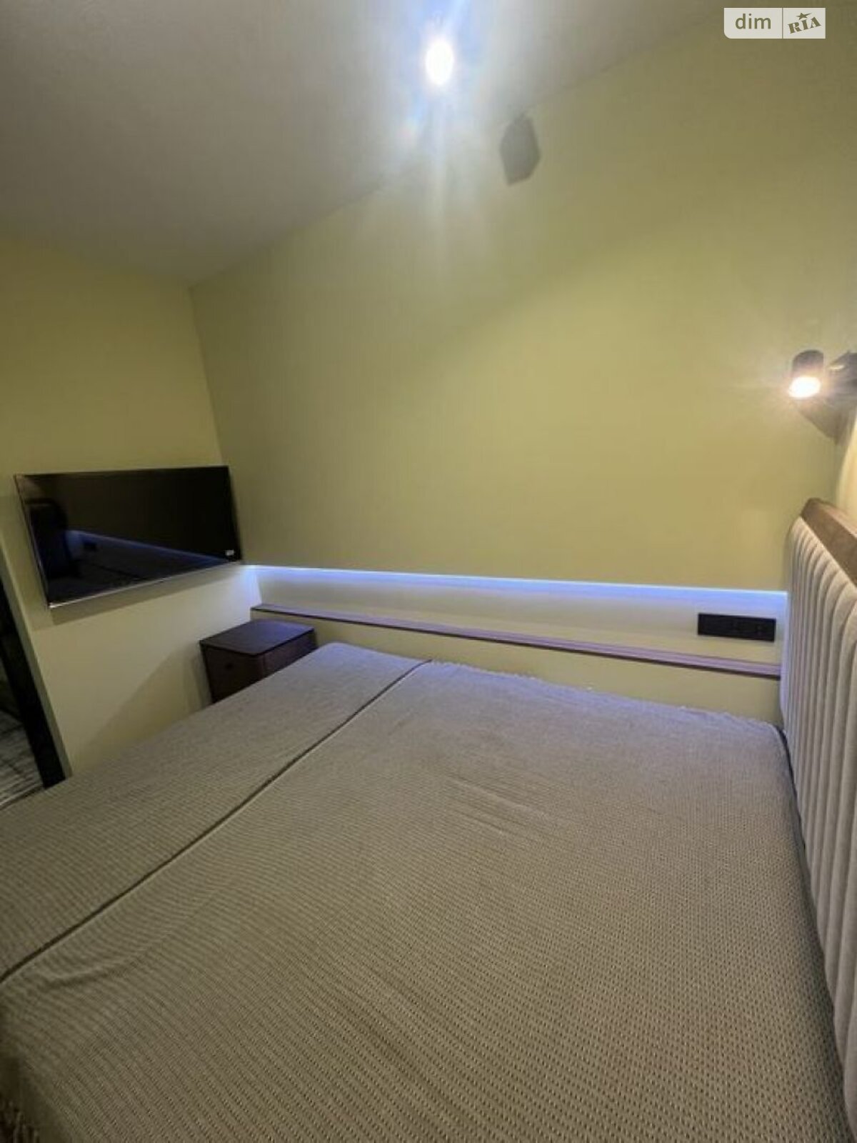 1-Bedroom Business-Class Apartment in Best House Complex