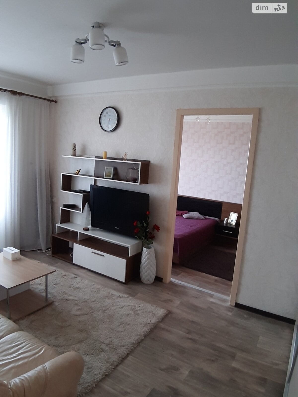 2-бөлмелі пәтер қала орталығында өзен көрінісімен