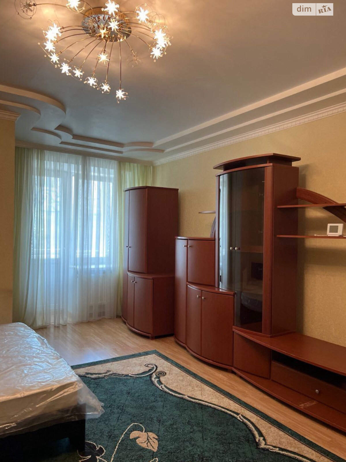 1-Bedroom Apartment with Loggia, Gas Heating, Convenient Location